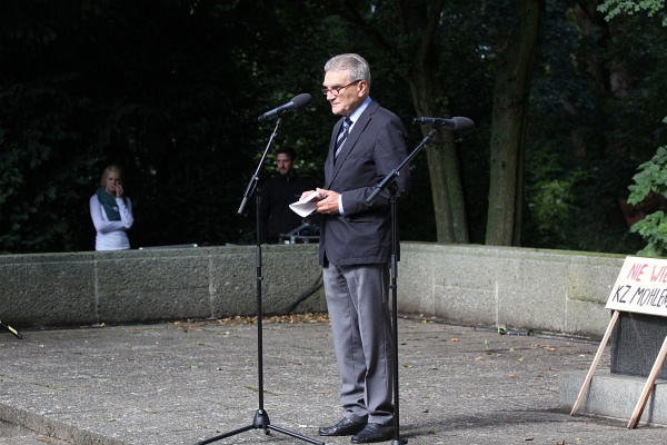 Antikrieg2012   029.jpg